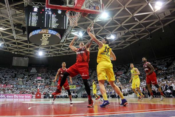 强劲和防守 强劲和防守