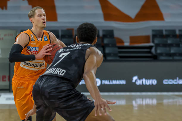 功率高达4 功率高达4