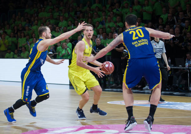 先以短距离 先以短距离